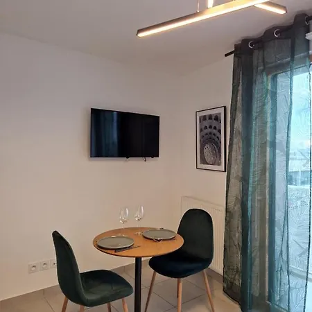 Apartament Studio Neuf Idealement Situe Ikea