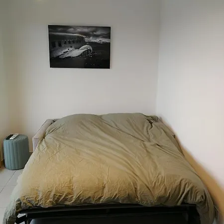 Studio Neuf Idealement Situe Ikea Apartament *